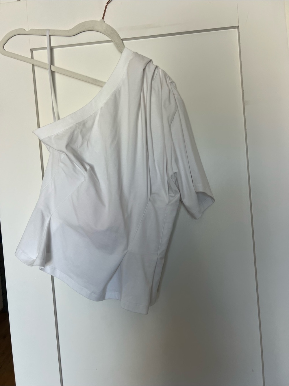Asymmetric One-Shoulder White Crop Top